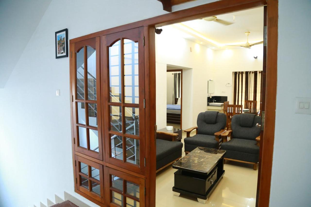 Down Town Holidays Thiruvananthapuram Zewnętrze zdjęcie